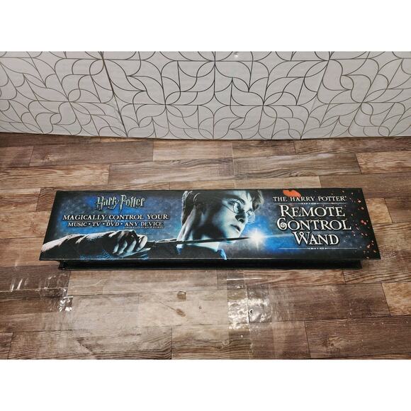 Harry Potter The Noble Collection The TV Remote Control Wand - Working NN8050 - Picture 1 of 5